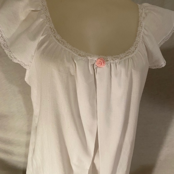 Take Nine Maternity 2PC white Robe & Nursing GownS - Picture 4 of 11